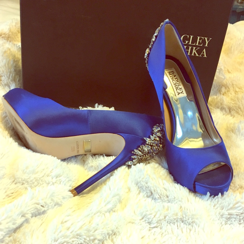 Like new Badgely Mischka Kiara Heels